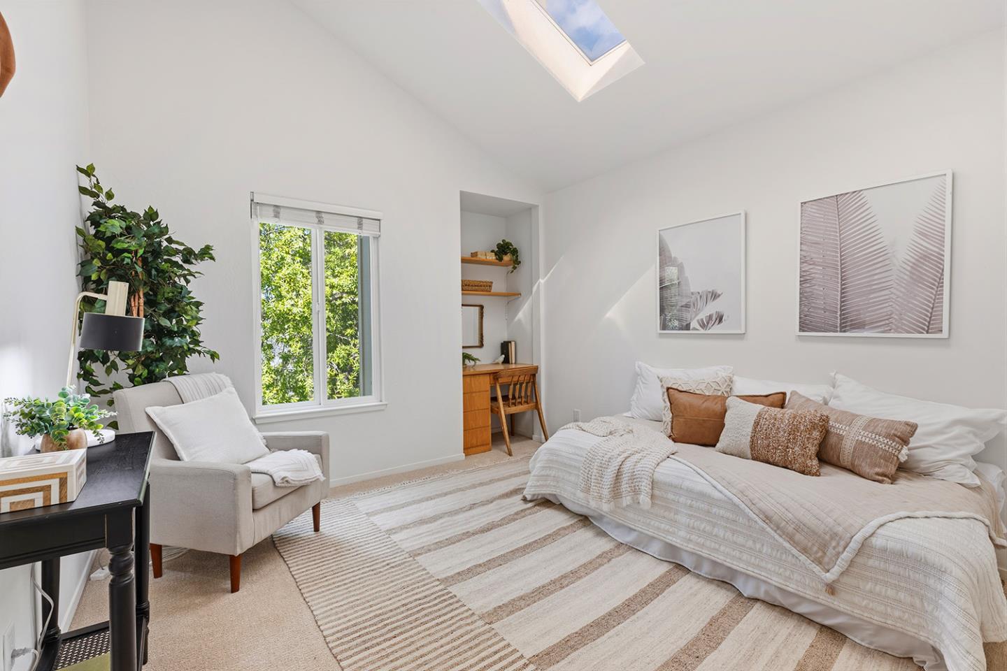 11 Berkeley Court Santa Cruz, CA 95062 - Photo 28 of 50 a bedroom with a bed and a couch