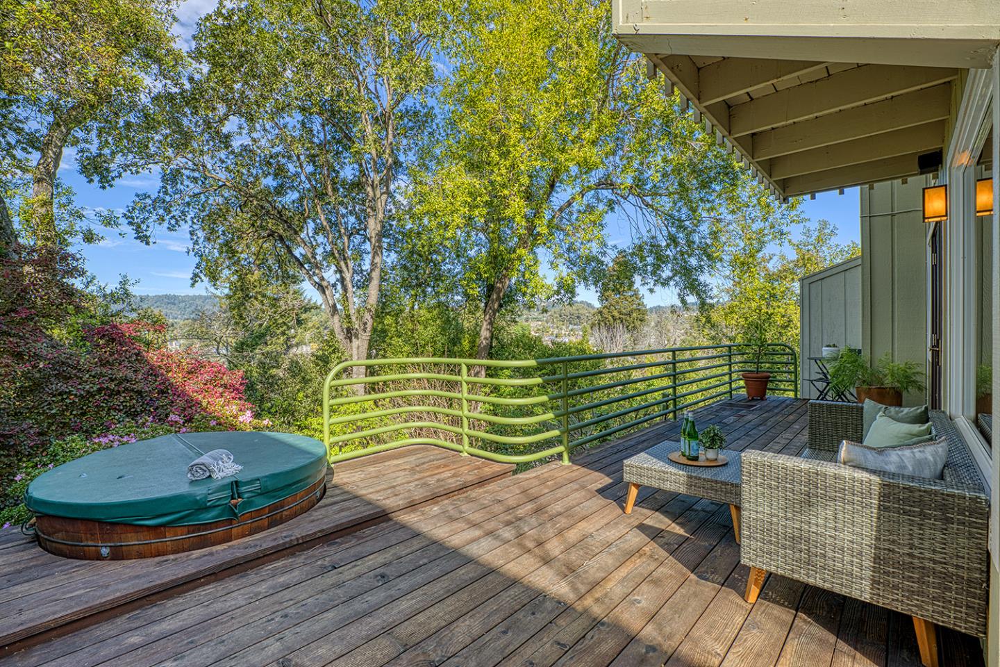 11 Berkeley Court Santa Cruz, CA 95062 - Photo 35 of 50 a garden view with a seating space