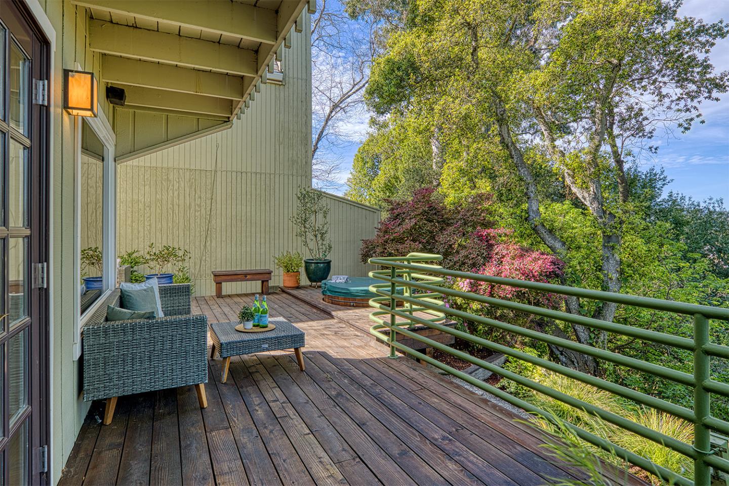 11 Berkeley Court Santa Cruz, CA 95062 - Photo 39 of 50 a balcony with wooden floor and outdoor seating