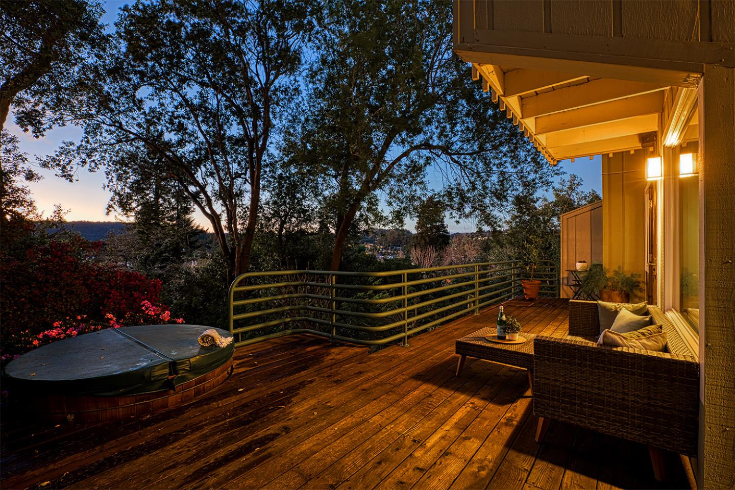 11 Berkeley Court Santa Cruz, CA 95062 - Photo 7 of 50 a outdoor view with sitting space