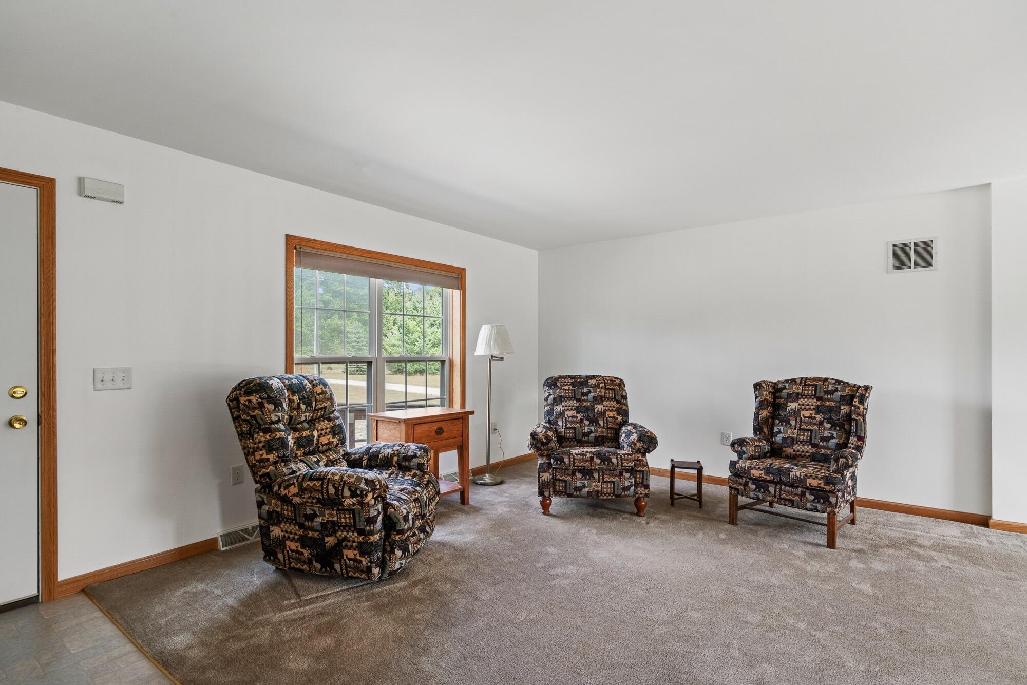 5915 Mullett Burt Road Cheboygan, MI 49721 - Photo 4 of 33 Gallery Image 4
