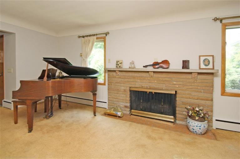 3726 Nazareth Road Kalamazoo, MI 49004 - Photo 3 of 18 Additional Photo