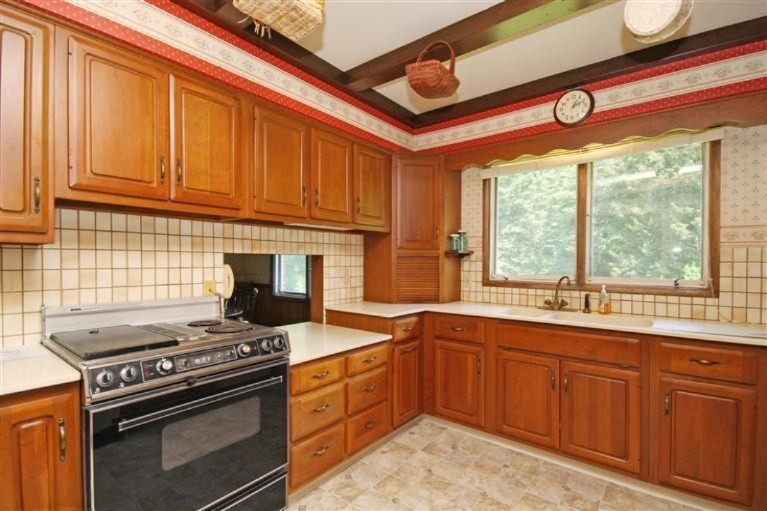 3726 Nazareth Road Kalamazoo, MI 49004 - Photo 5 of 18 Additional Photo