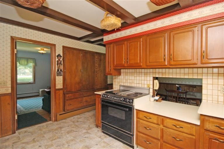 3726 Nazareth Road Kalamazoo, MI 49004 - Photo 7 of 18 Additional Photo
