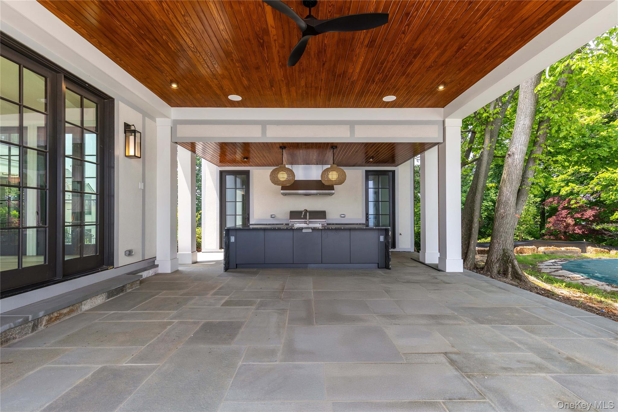 104 Premium Point Larchmont, NY 10538 - Photo 29 of 41 a view of an front door