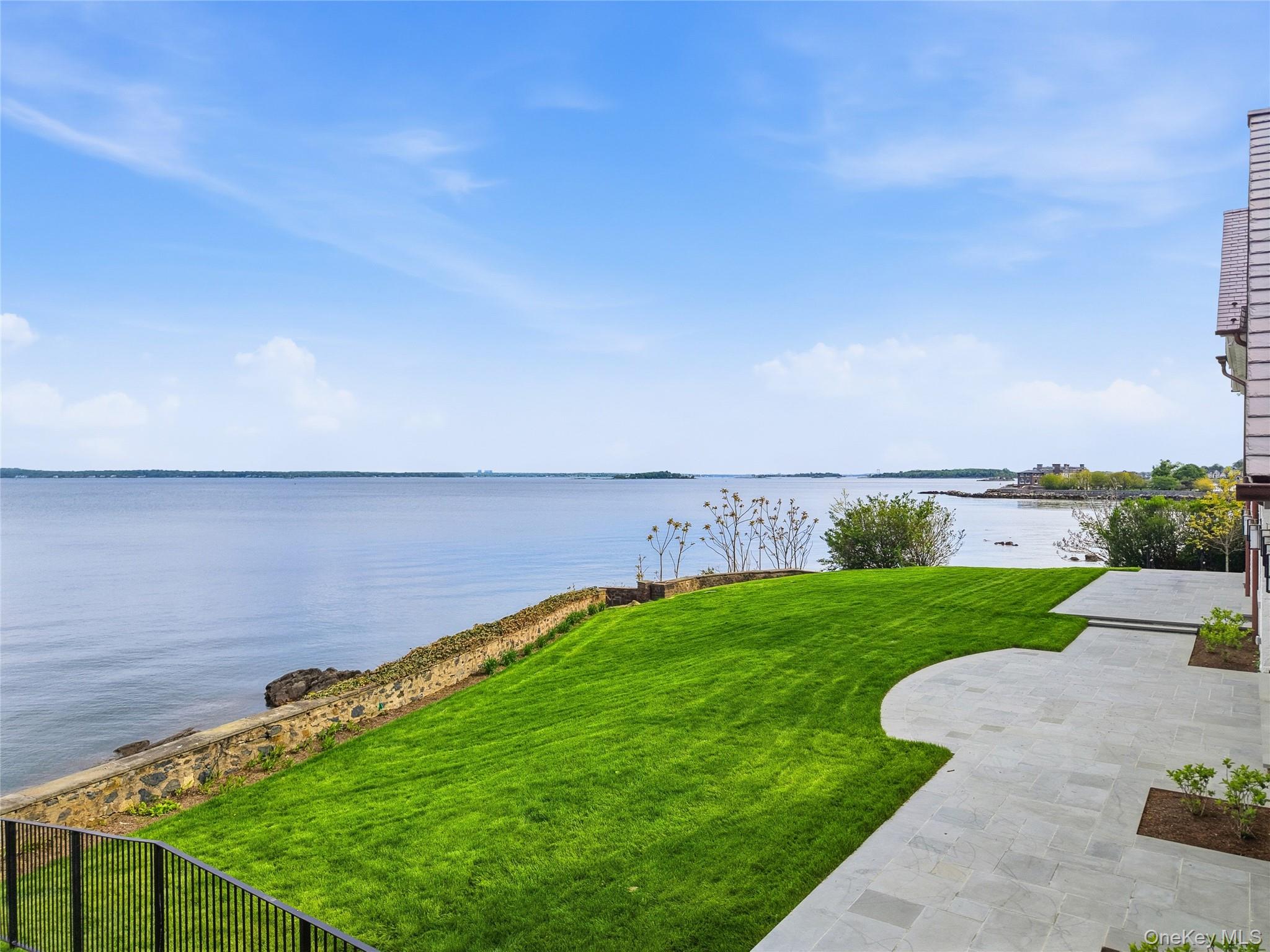 104 Premium Point Larchmont, NY 10538 - Photo 37 of 44
