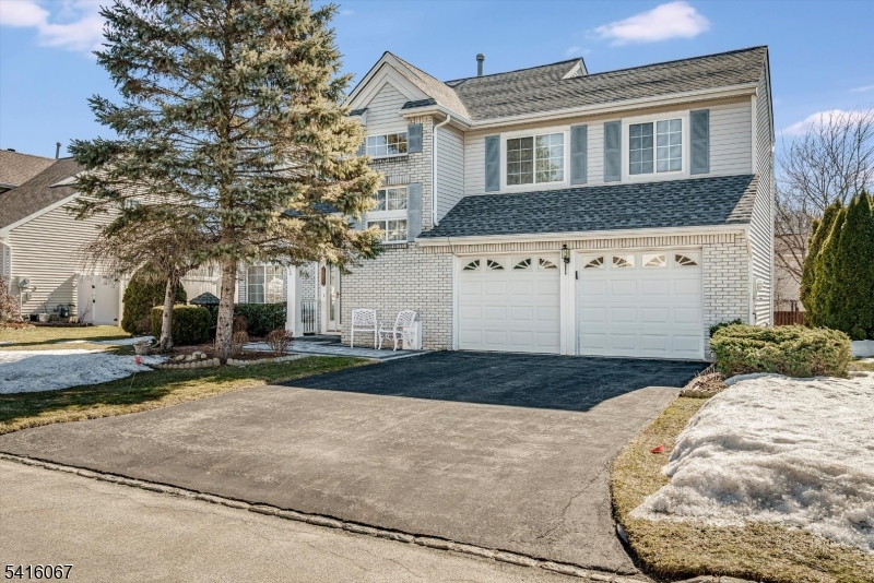 13 Little Doe Run Oak Ridge, NJ 07438 - Photo 1 of 29