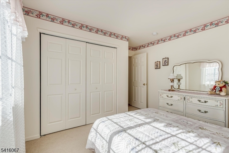 13 Little Doe Run Oak Ridge, NJ 07438 - Photo 22 of 29