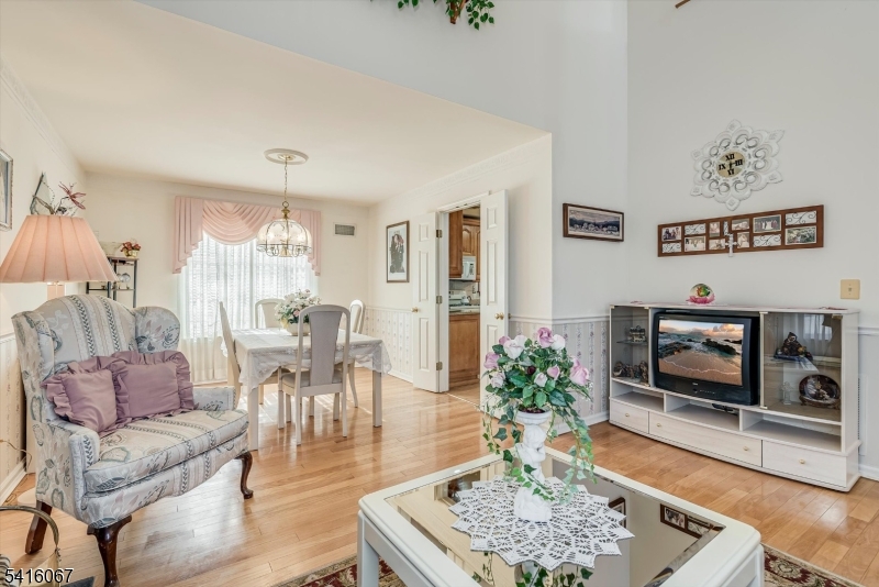 13 Little Doe Run Oak Ridge, NJ 07438 - Photo 9 of 29