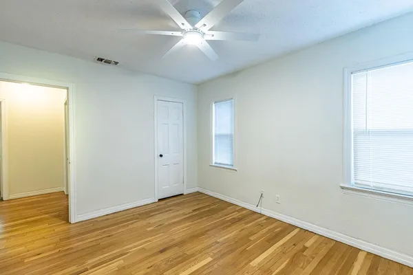 $1,075 | 2120 28th Street, Lubbock, TX 79411