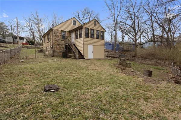 $210,000 | 3550 Northwest Edgewater Trail, Kansas City, MO 64151
