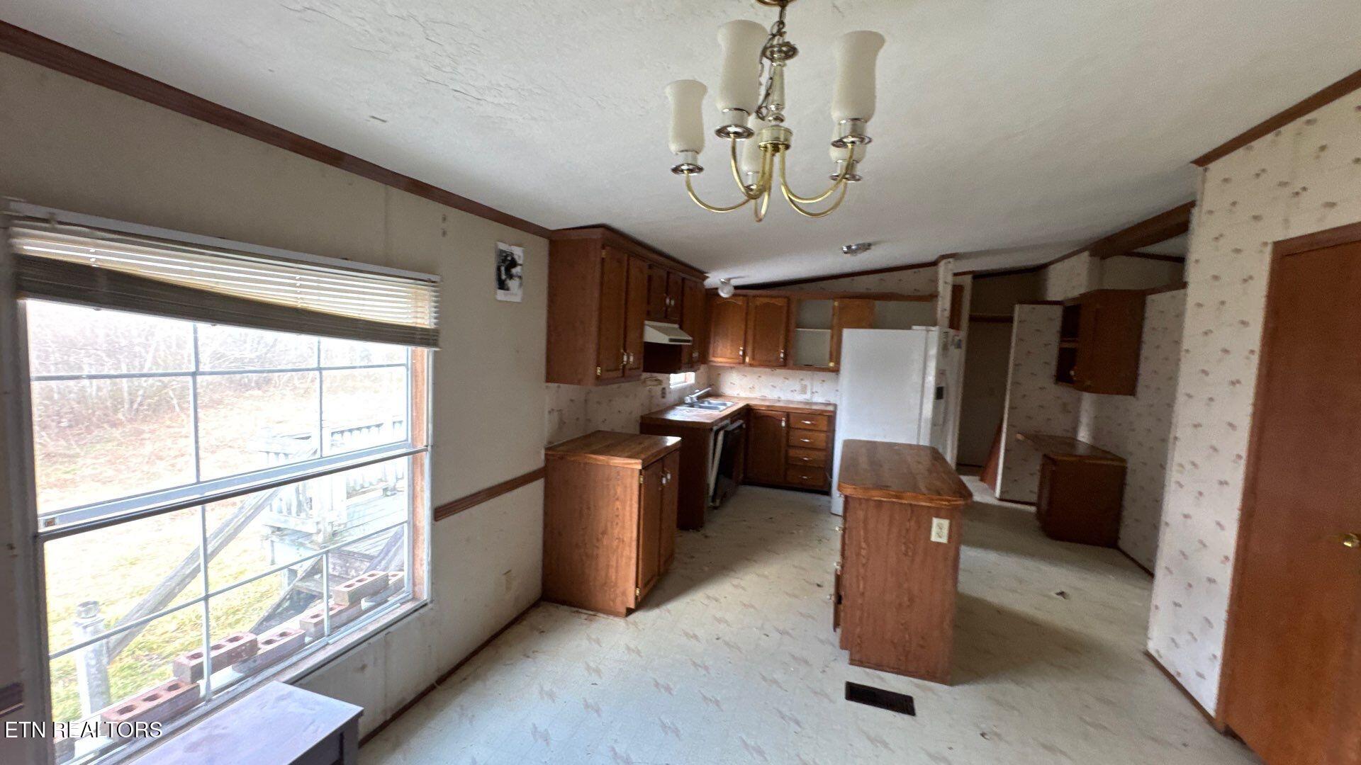 1043 Ray Brown Road Jamestown, TN 38556 - Photo 11 of 20 project_99279925_02192026_1633 (2)