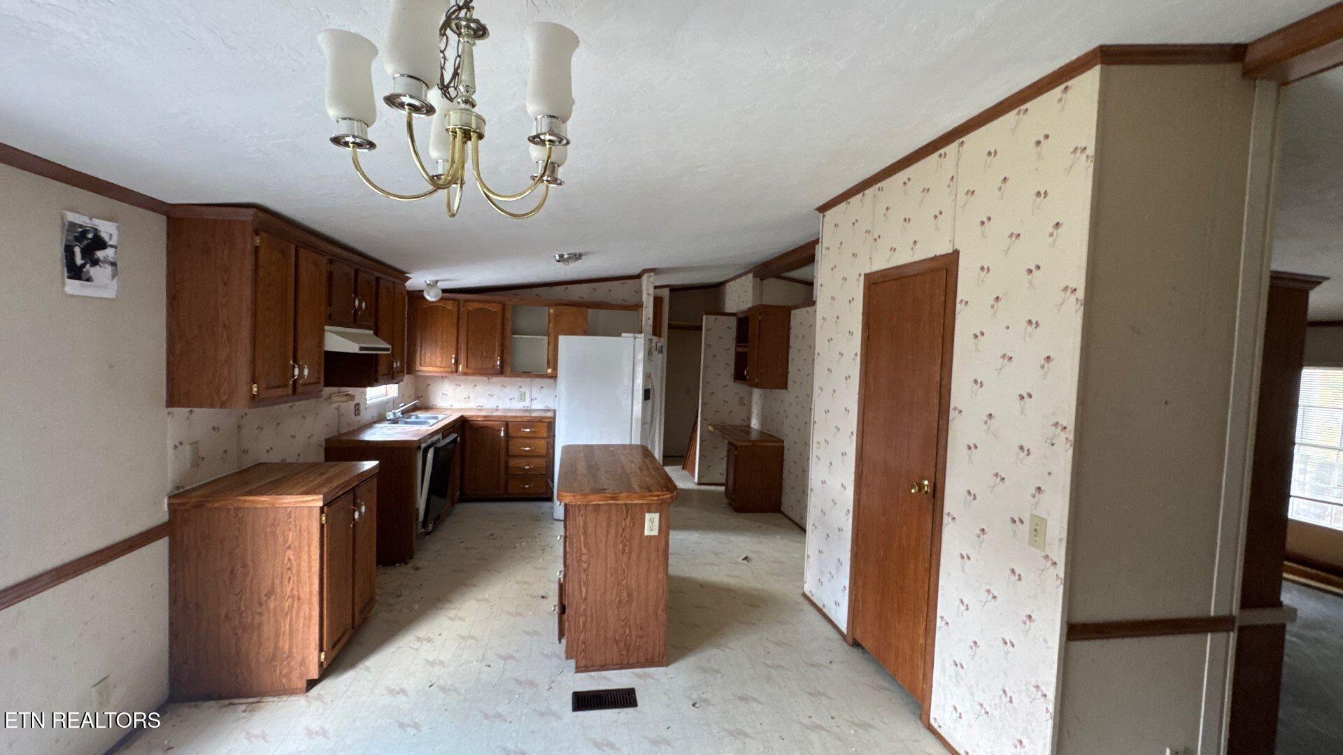 1043 Ray Brown Road Jamestown, TN 38556 - Photo 8 of 20 project_99279925_02192026_1633