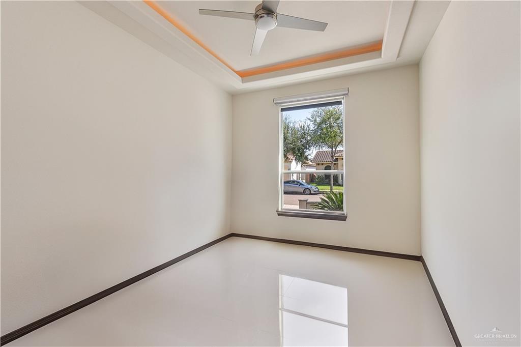 3104 Santa Monica Mission, TX 78572 - Photo 19 of 26 an empty room with windows
