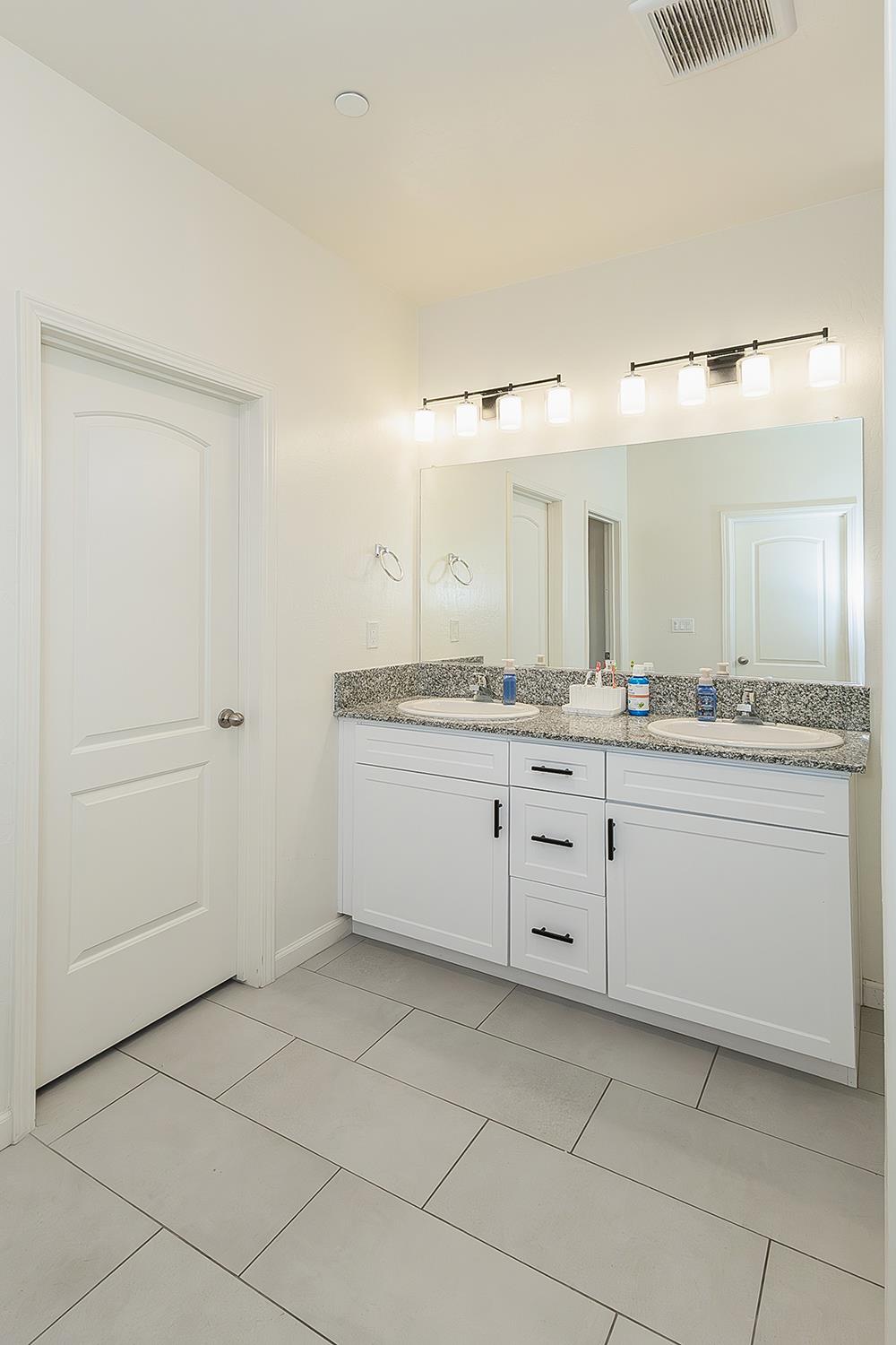 212 Panther Street Reedley, CA 93654 - Photo 16 of 17 Gallery Image 16