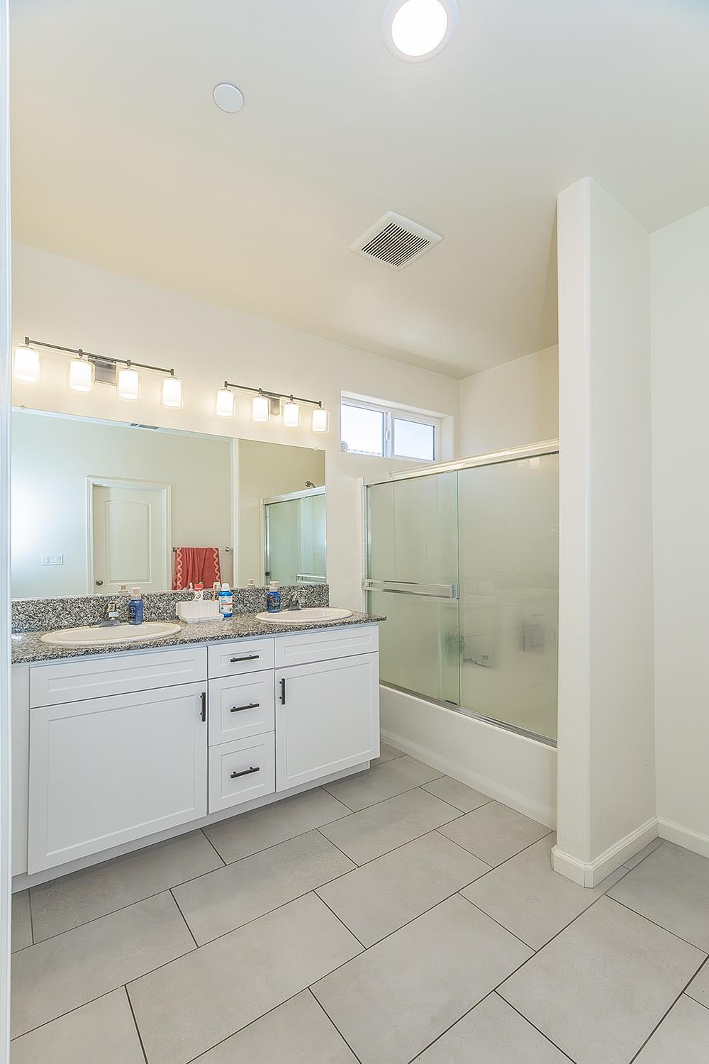 212 Panther Street Reedley, CA 93654 - Photo 17 of 17 Gallery Image 17