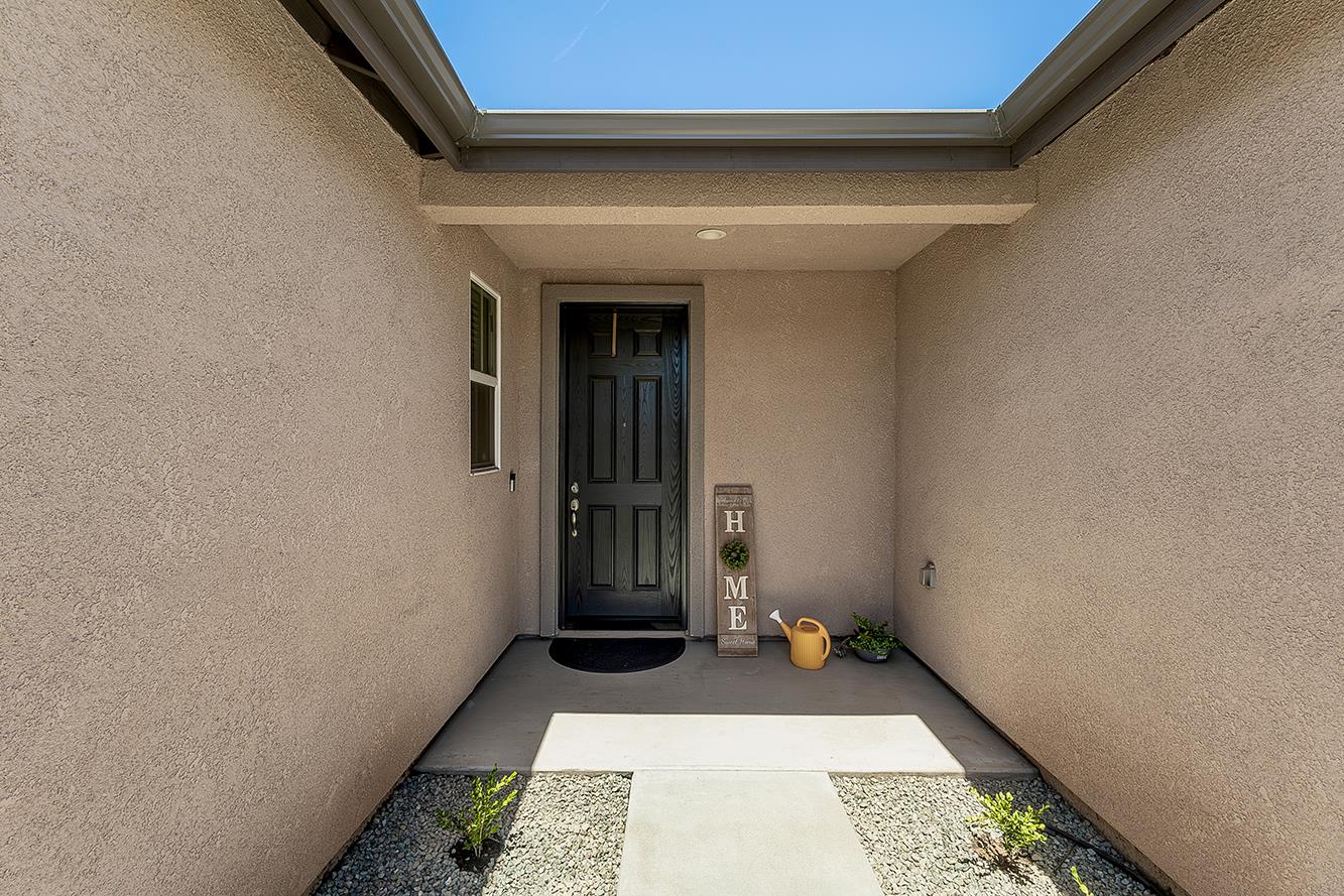 212 Panther Street Reedley, CA 93654 - Photo 3 of 17 Gallery Image 3