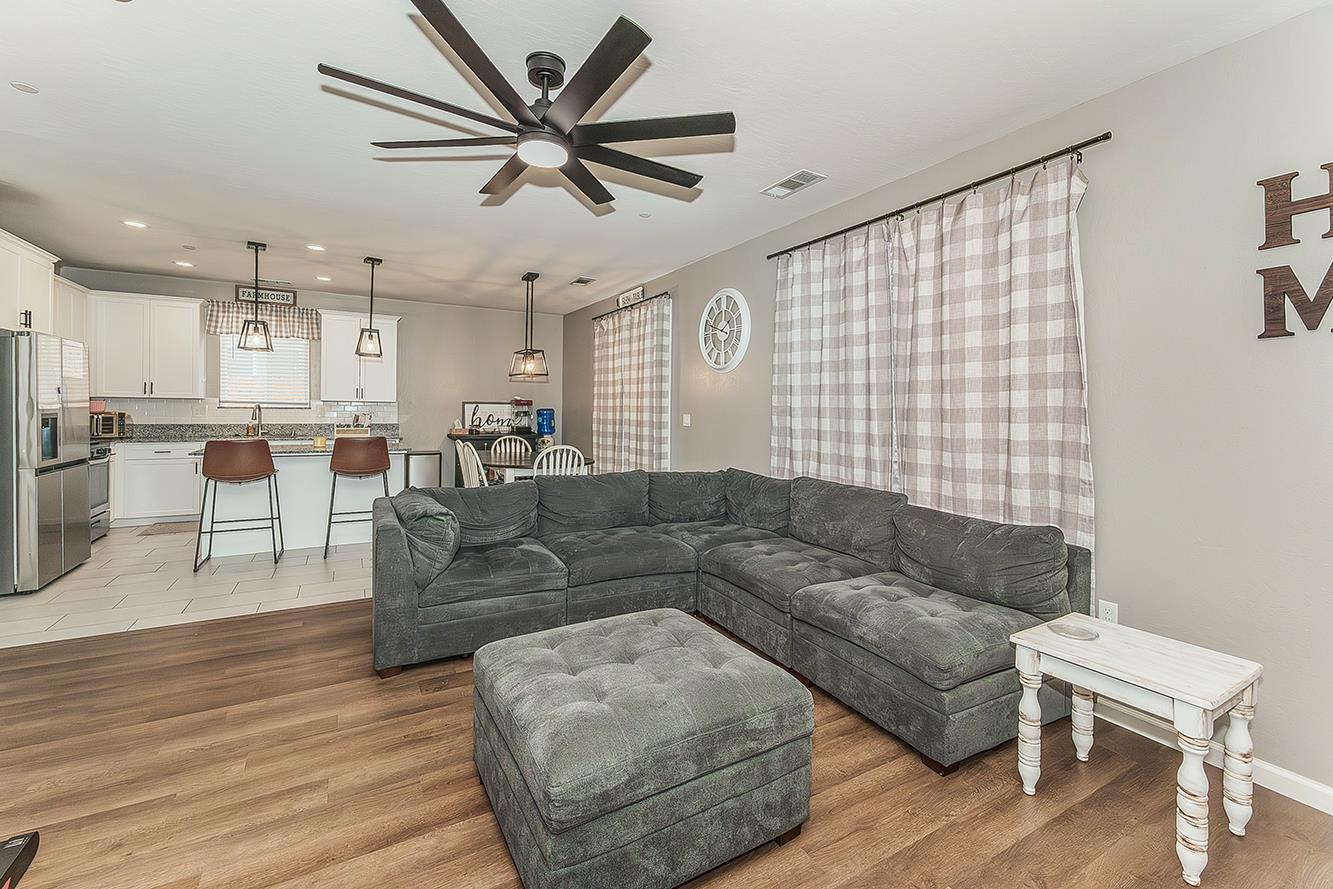 212 Panther Street Reedley, CA 93654 - Photo 7 of 17 Gallery Image 7
