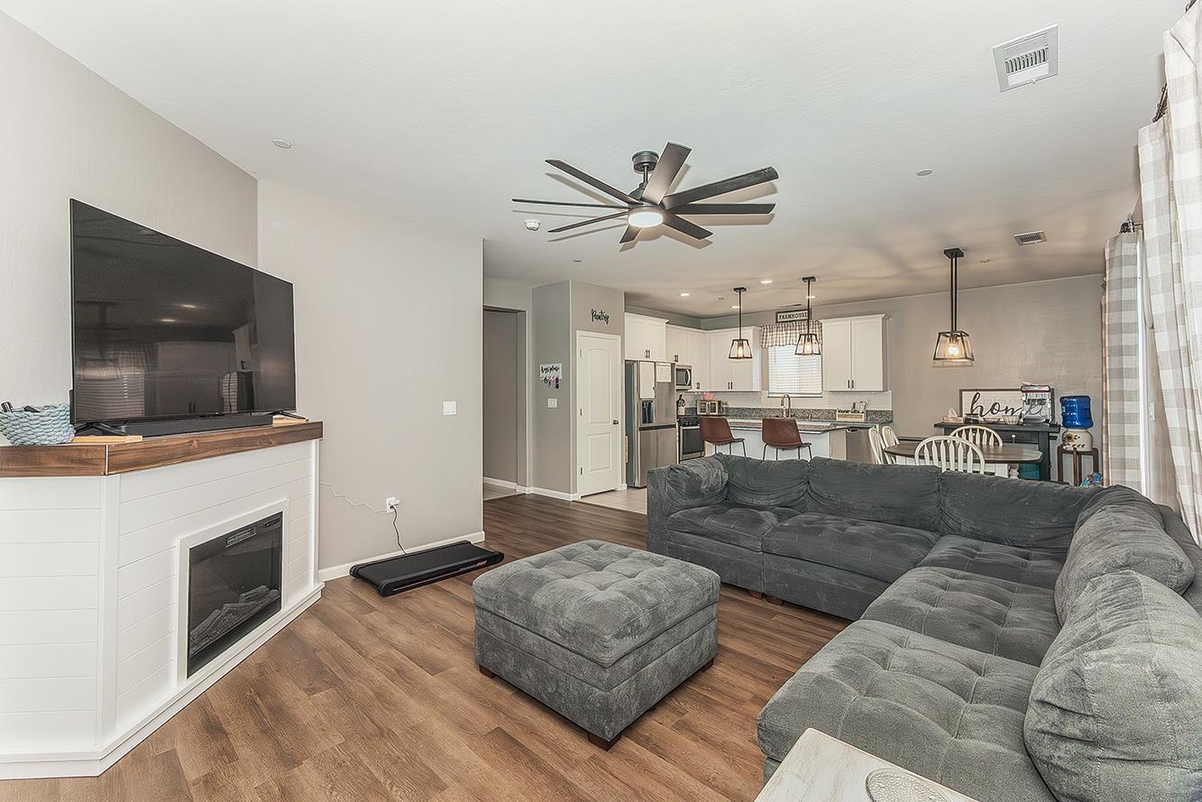 212 Panther Street Reedley, CA 93654 - Photo 8 of 17 Gallery Image 8