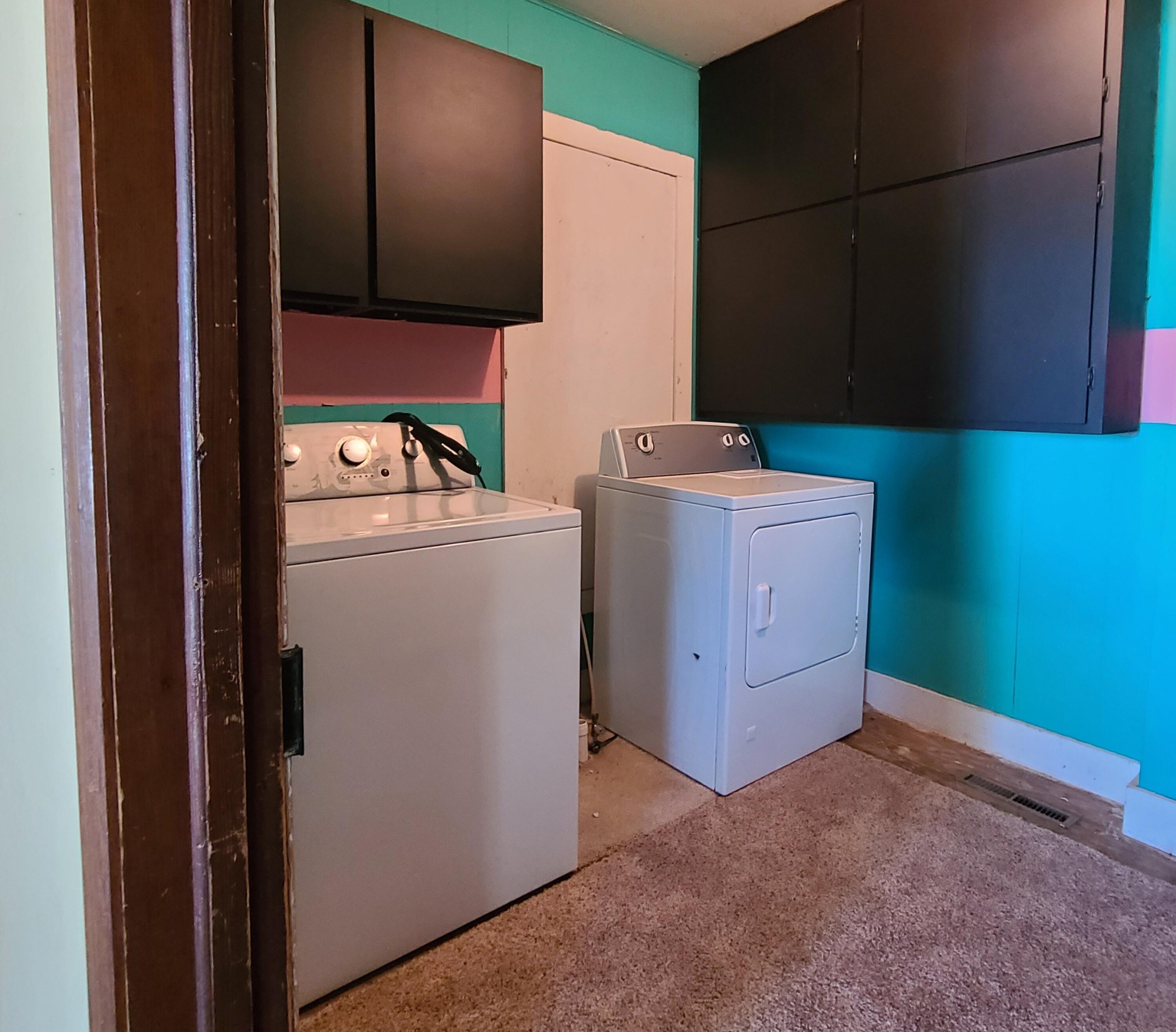 7607 Pendell Road Middleton, MI 48856 - Photo 15 of 47 Main floor laundry