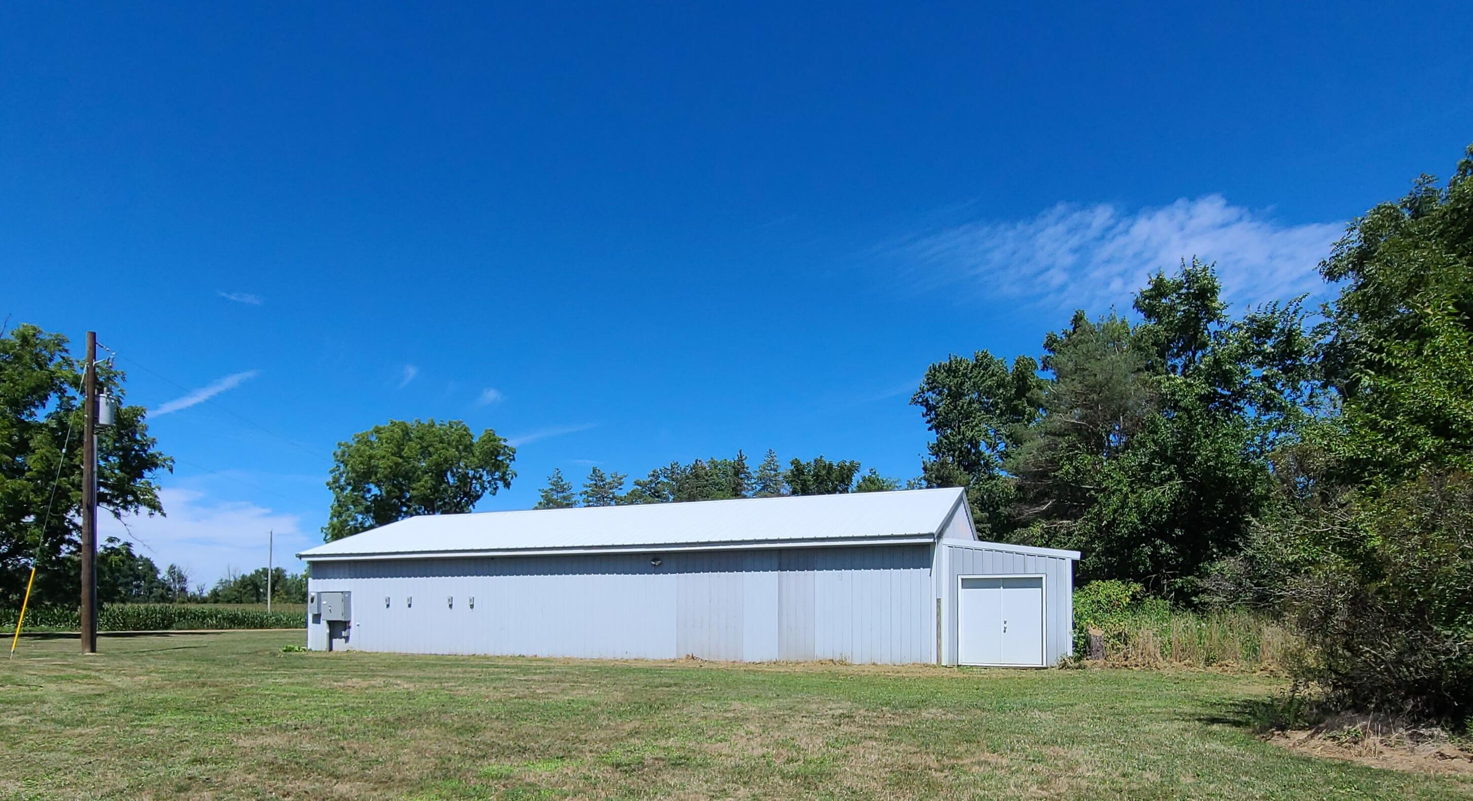 7607 Pendell Road Middleton, MI 48856 - Photo 40 of 47 30x64 pole barn