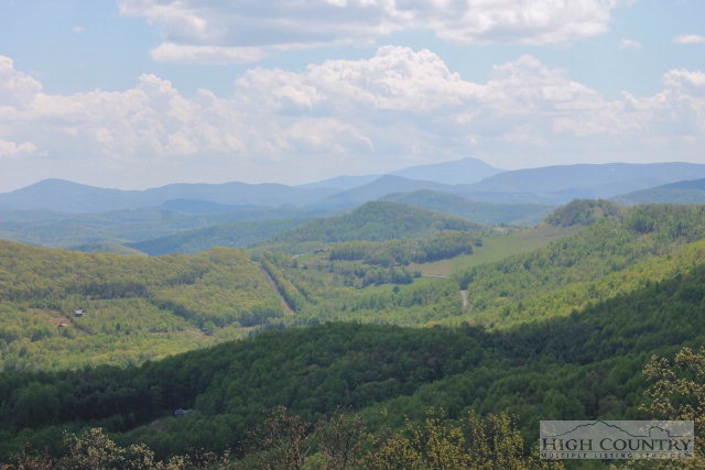 225 Sundance Road Todd, NC 28684 - Photo 7 of 21 Gallery Image 7