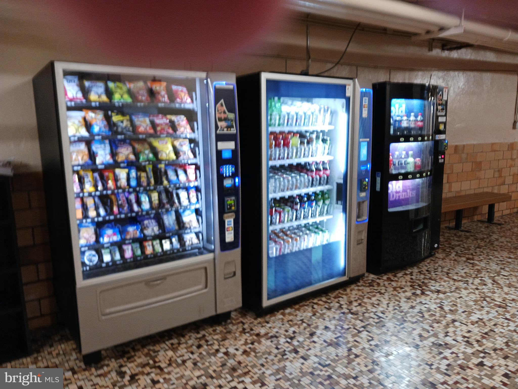 2500 Q Street Northwest, Unit 229 Washington, DC 20007 - Photo 28 of 41 snack & soda machines