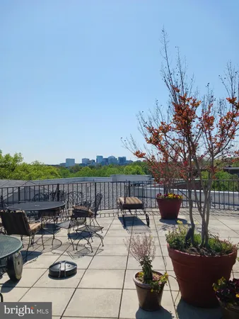 $1,725 | 2500 Q Street Northwest, Unit 229, Washington, DC 20007