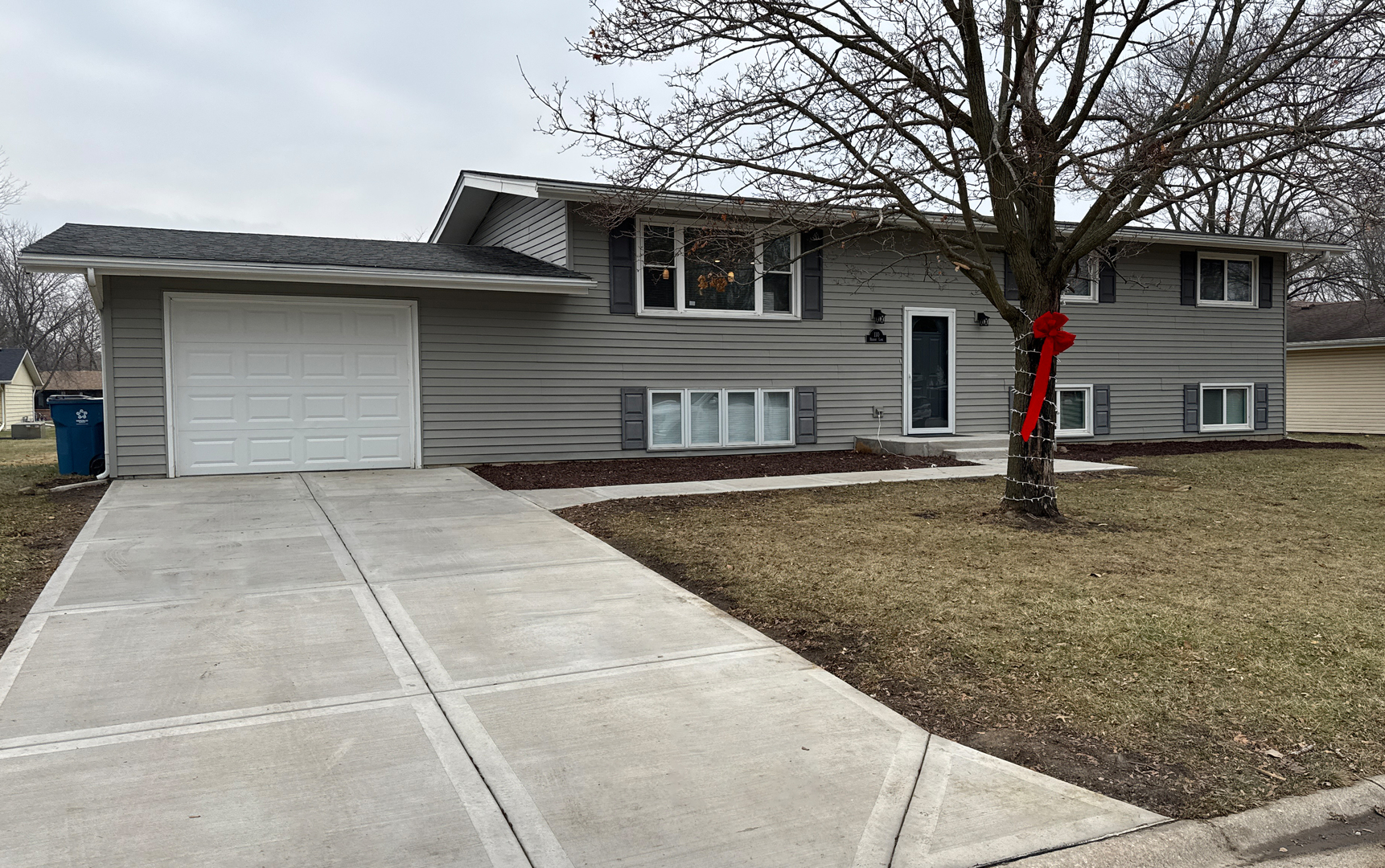 110 Hickory Lane Morris, IL 60450 - Photo 1 of 44