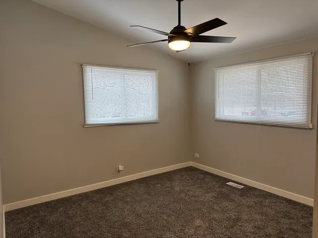 $369,500 | 110 Hickory Lane, Morris, IL 60450