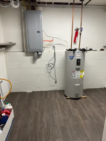 $369,500 | 110 Hickory Lane, Morris, IL 60450