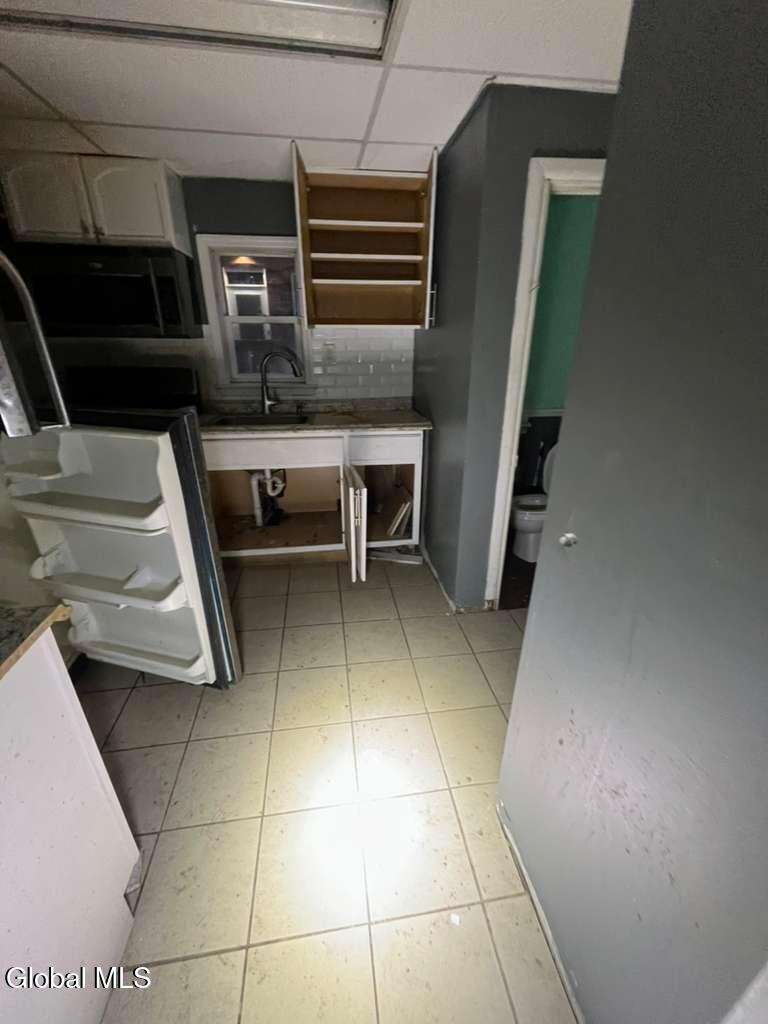 562 2nd Avenue Troy, NY 12182 - Photo 11 of 27 PHOTO-2025-10-22-07-35-40 5