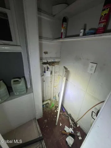 $114,999 | 562 2nd Avenue, Troy, NY 12182