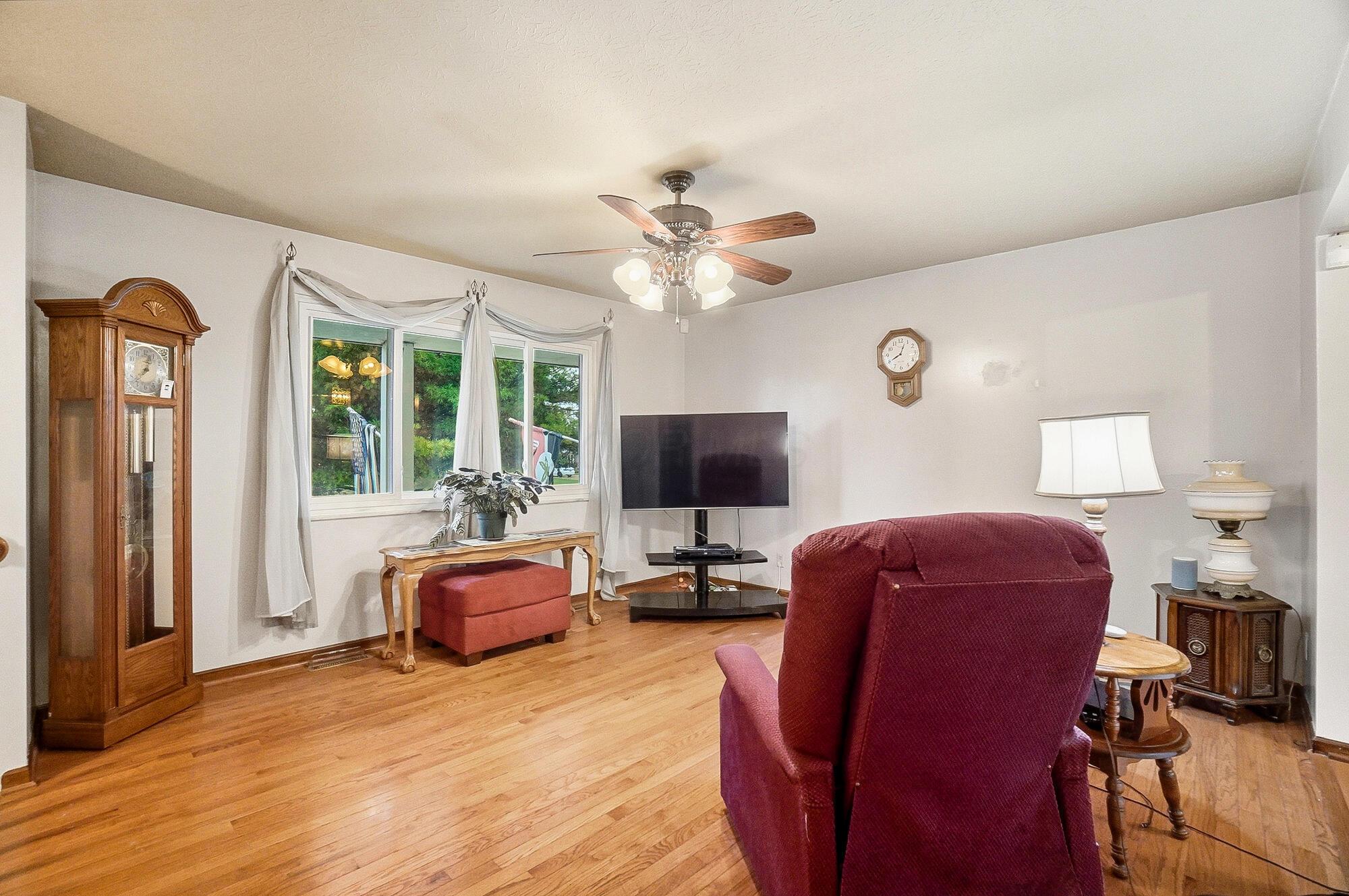 6285 Bausch Road Galloway, OH 43119 - Photo 6 of 54 054