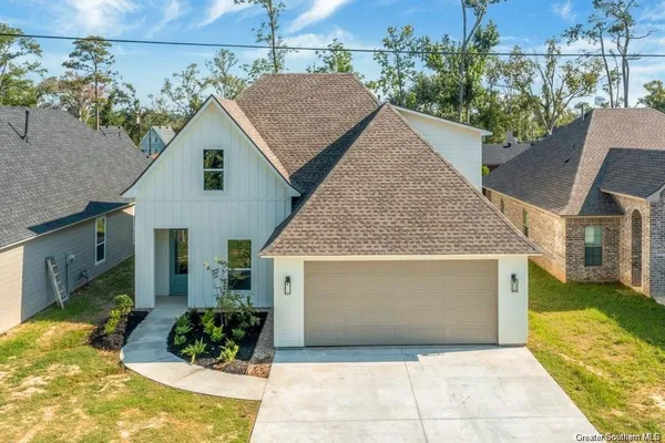 $258,900 | 2121 Aubrianna Lane, Sulphur, LA 70663