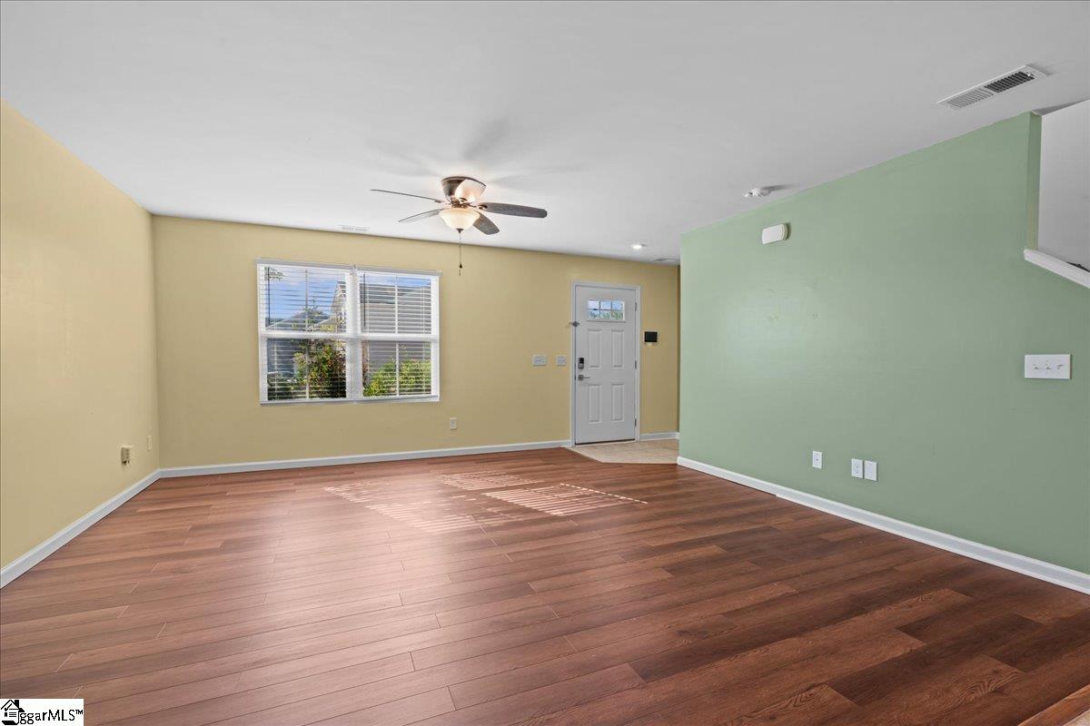 313 Elwin Lane Greer, SC 29651 - Photo 5 of 33