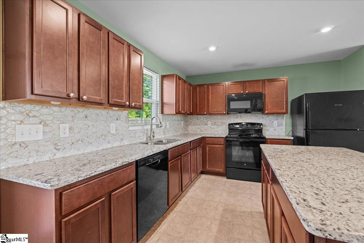 313 Elwin Lane Greer, SC 29651 - Photo 8 of 33