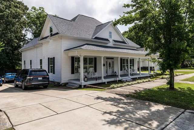 $479,990 | 212 West Church Street, Benson, NC 27504