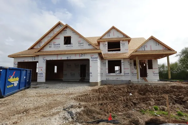 $699,990 | 1301 Lynn Circle, Oconomowoc, WI 53066