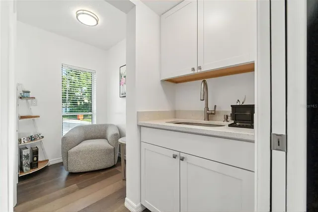 $915,000 | 13854 77th Avenue, Seminole, FL 33776