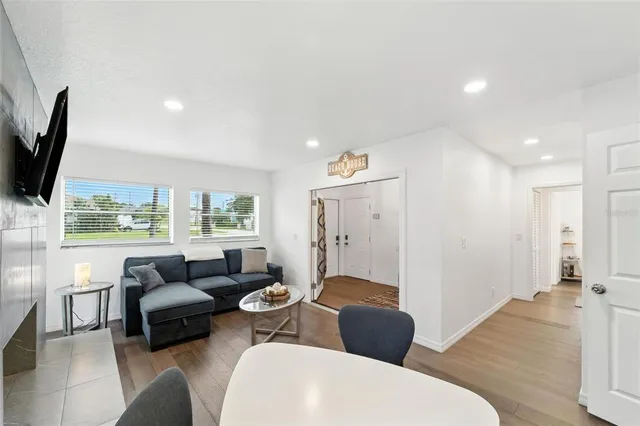 $915,000 | 13854 77th Avenue, Seminole, FL 33776