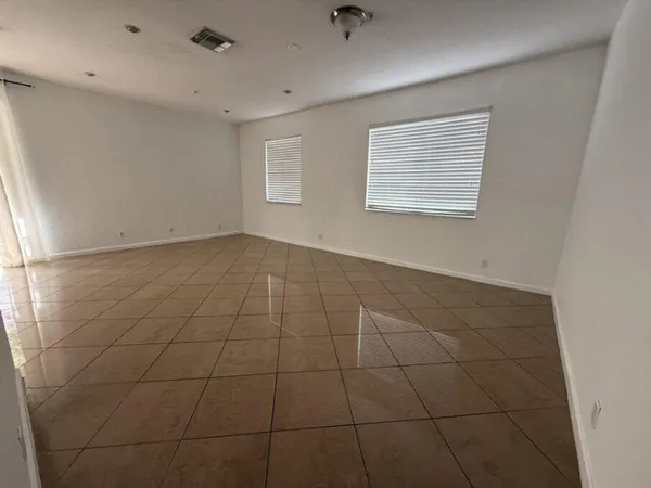 $2,900 | 2858 South Oasis Drive, Unit 2858, Boynton Beach, FL 33426