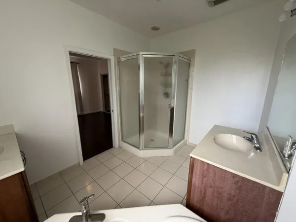 $2,900 | 2858 South Oasis Drive, Unit 2858, Boynton Beach, FL 33426