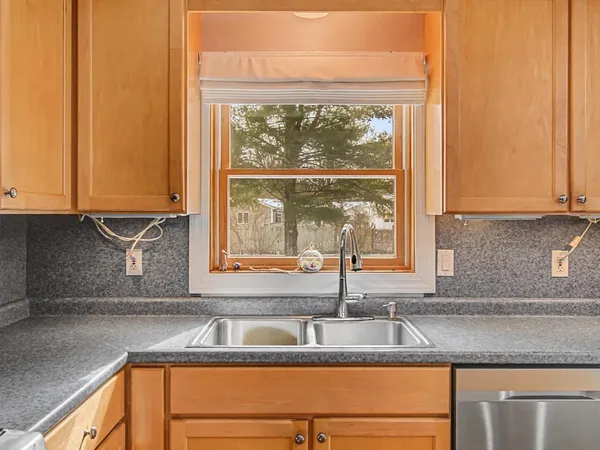 $299,000 | 63 Fairmont Place, Burlington, VT 05408