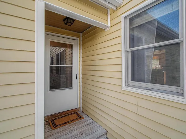 $299,000 | 63 Fairmont Place, Burlington, VT 05408