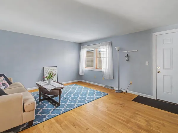 $299,000 | 63 Fairmont Place, Burlington, VT 05408