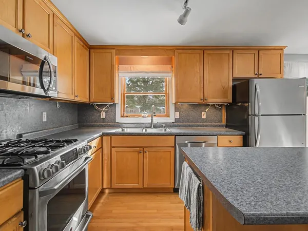 $299,000 | 63 Fairmont Place, Burlington, VT 05408