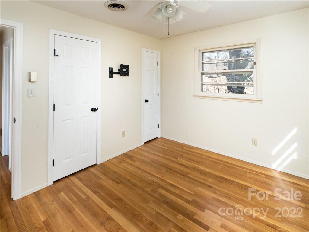 79 Pressley Road Asheville, NC 28805 - Photo 14 of 23 Gallery Image 14