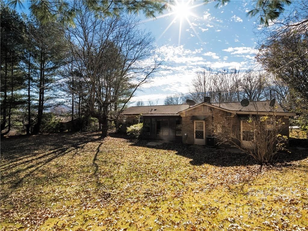 79 Pressley Road Asheville, NC 28805 - Photo 22 of 23 Gallery Image 22