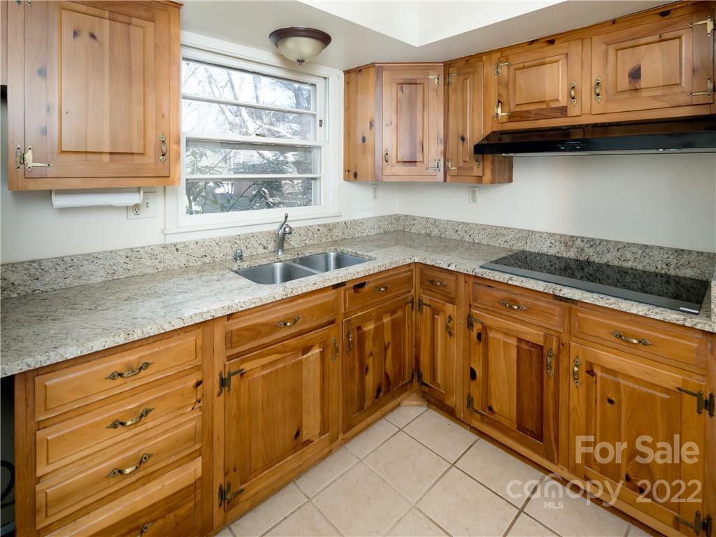 79 Pressley Road Asheville, NC 28805 - Photo 7 of 23 Gallery Image 7
